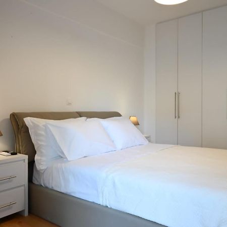 Modern Two Bedroom Apartment At Koukaki 아테네 외부 사진